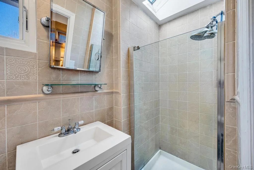 Photo of 96 Rosedale Road