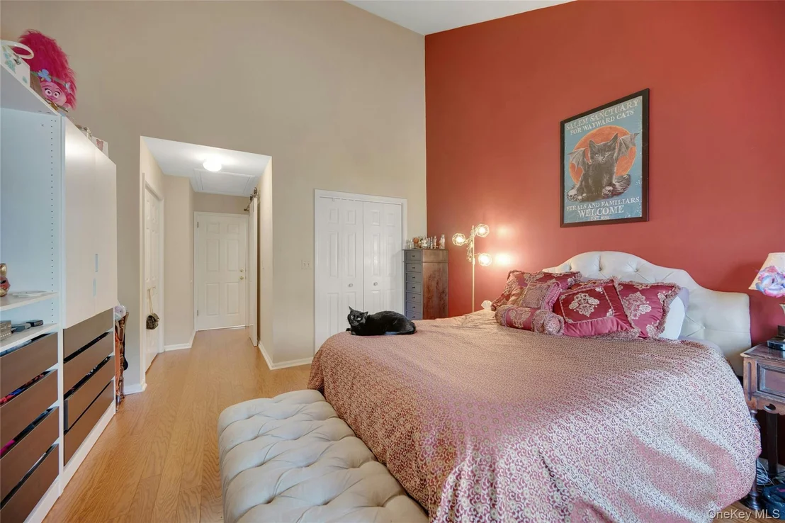 Photo of 1102 Pondside Drive