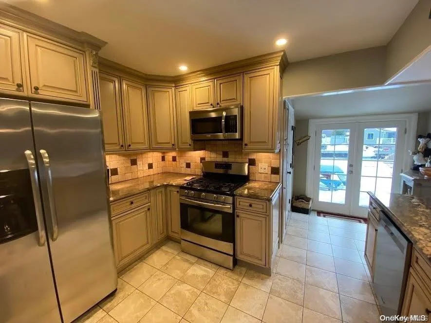 Photo of 30 East Drive