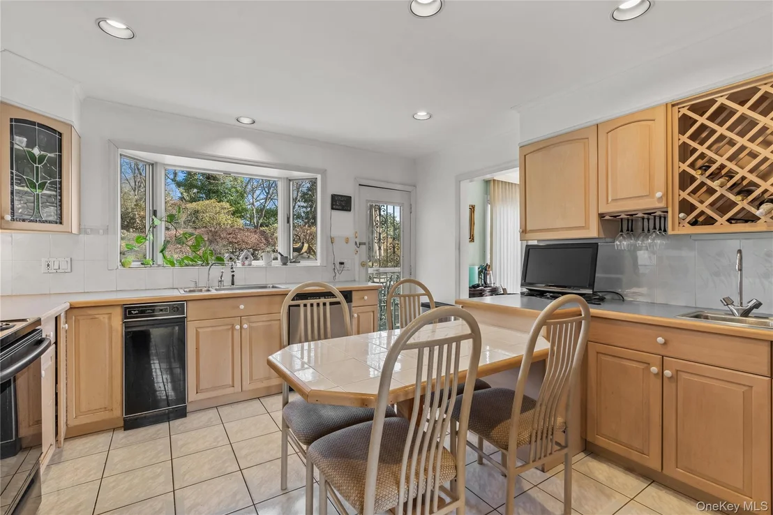 Photo of 18 Devon Road