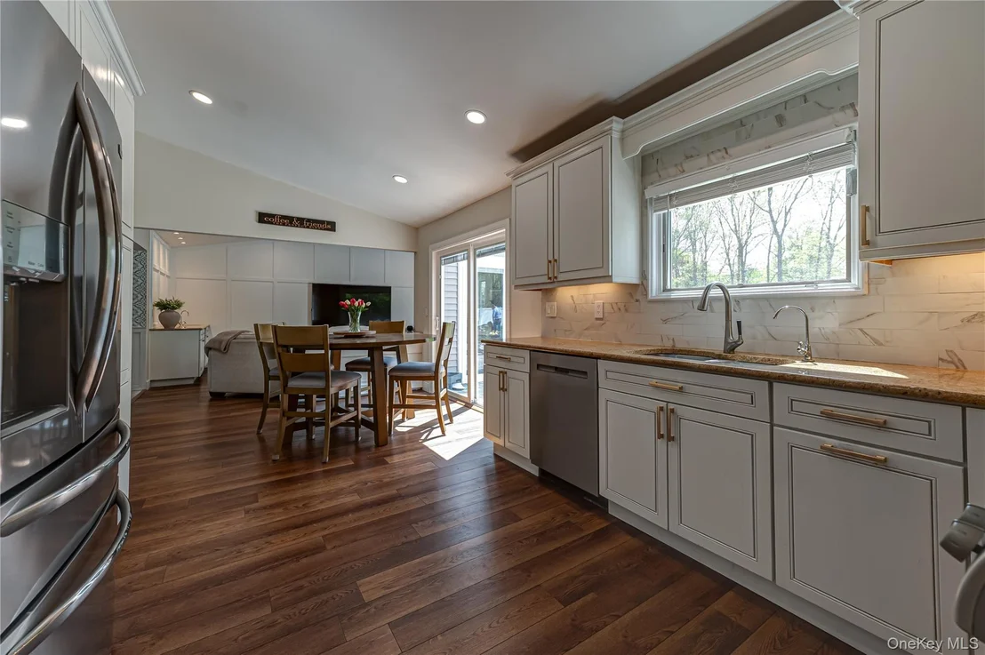 Photo of 11 Arrowood Drive