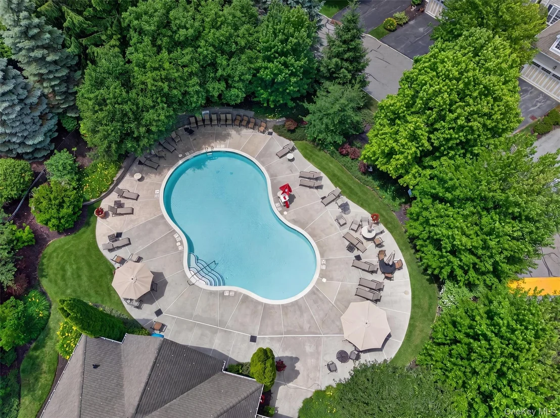 Photo of 38 Pinehurst Circle