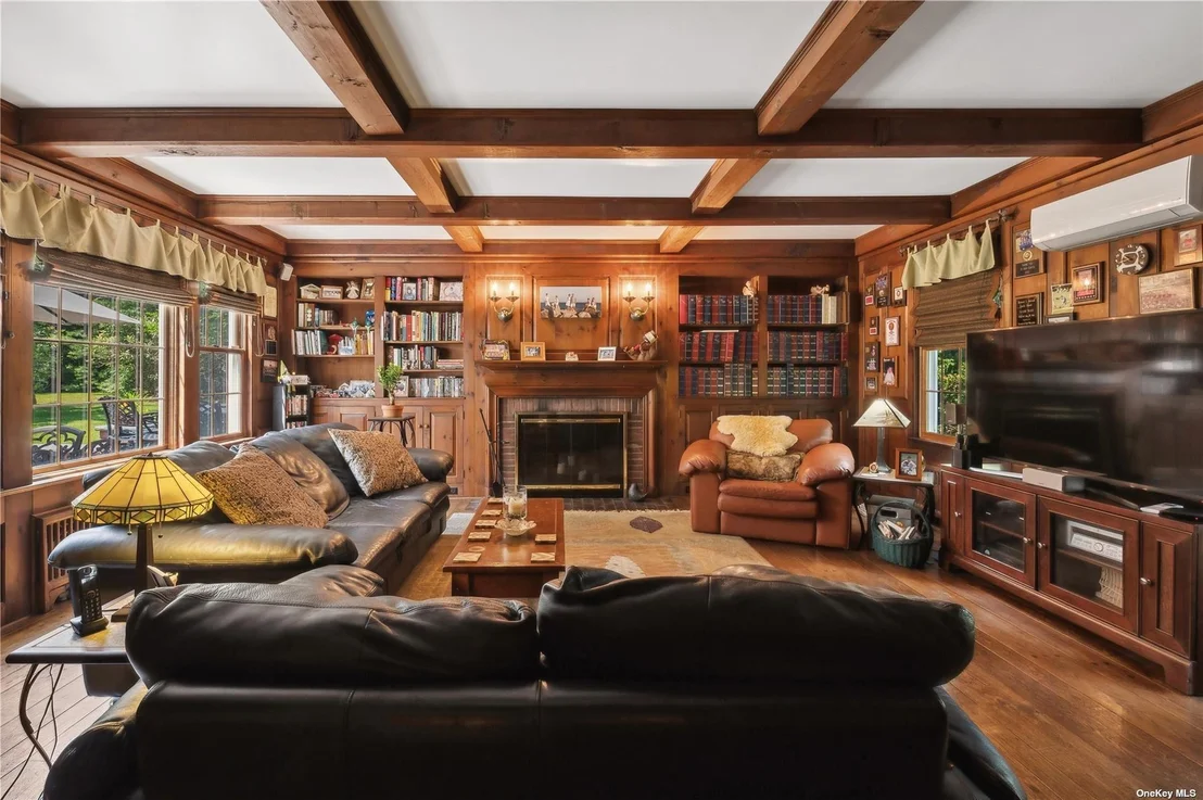 Photo of 4 Summit Avenue