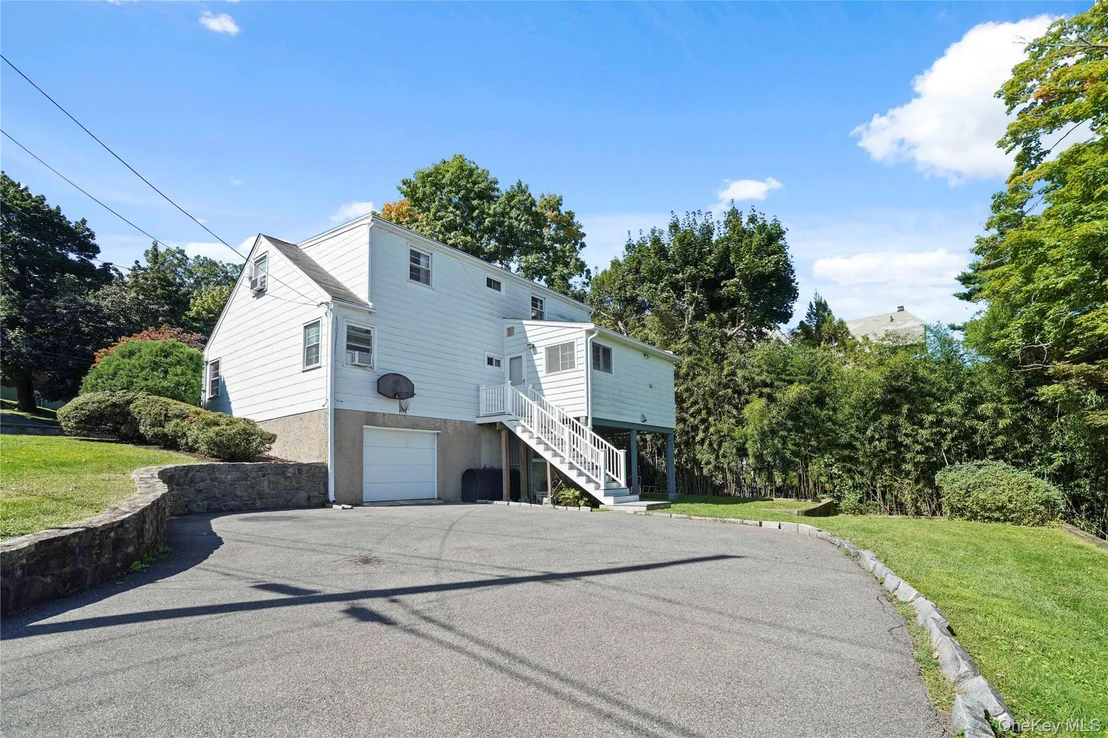 Photo of 11 Riverview Avenue