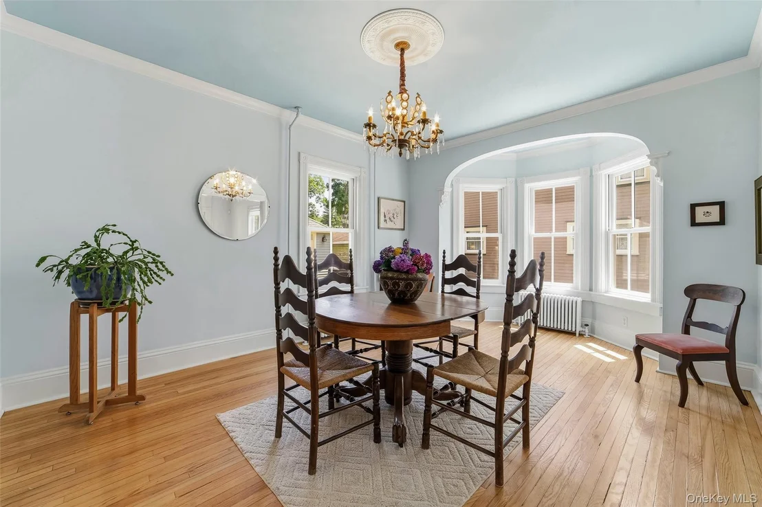 Photo of 215 Walnut Street