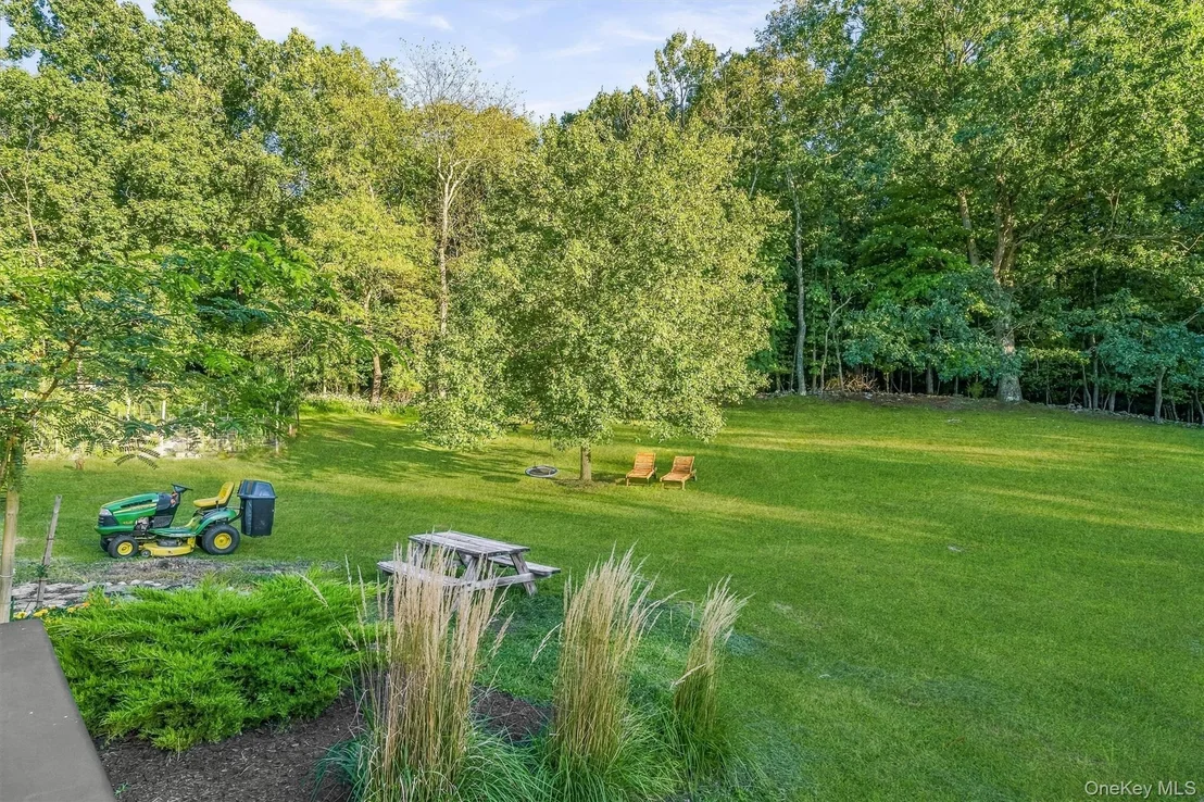 Photo of 12 Whitefield Avenue