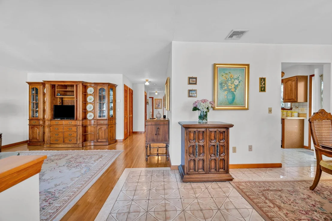 Photo of 187 Minerva Drive