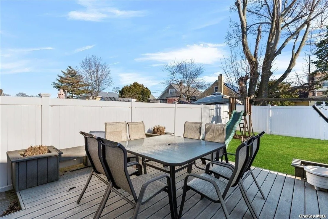 Photo of 912 Adams Street