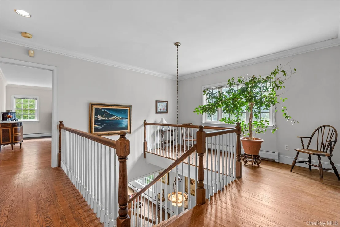 Photo of 202 McManus Road N