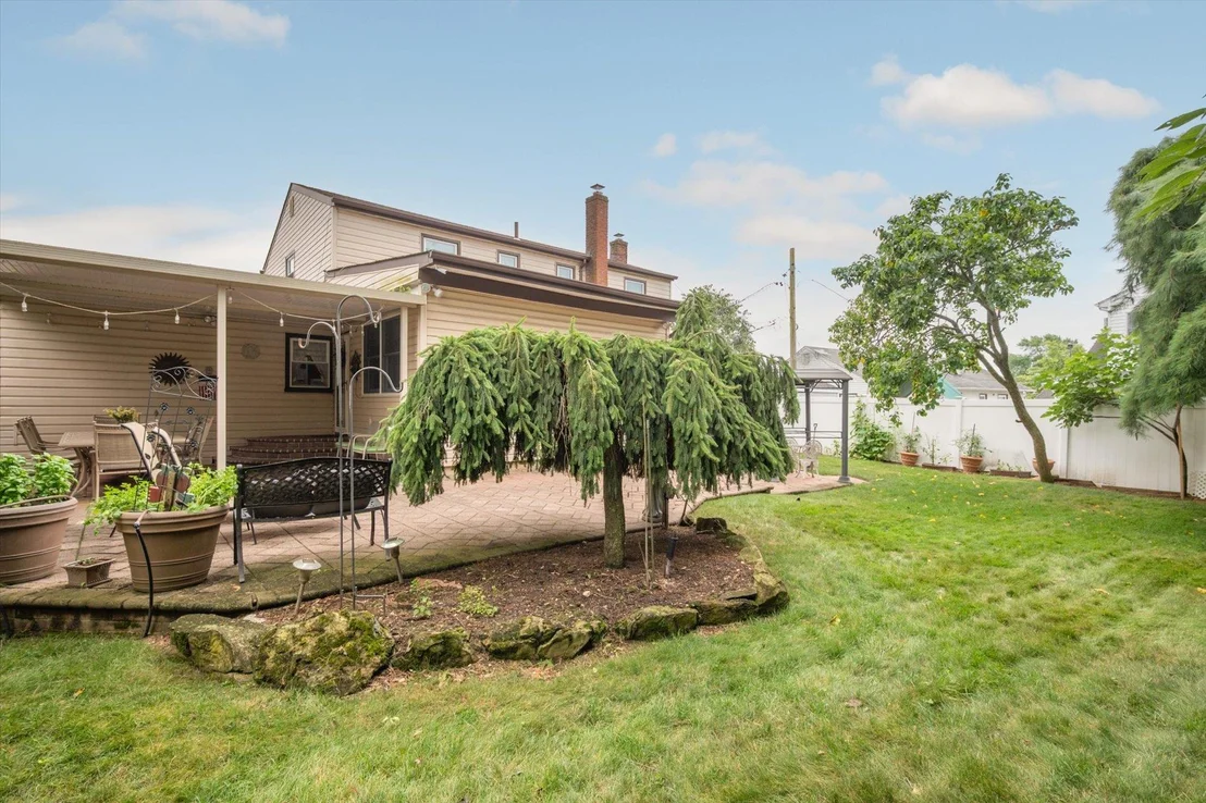 Photo of 7 Crocus Drive