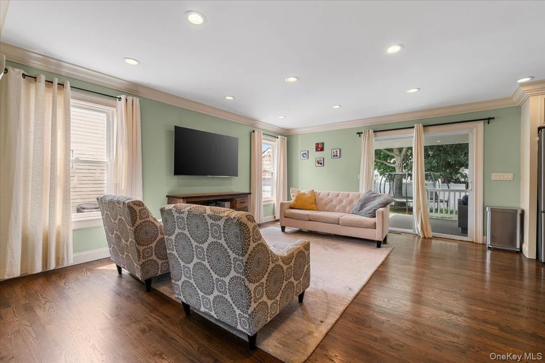 Photo of 23 Cambridge Avenue