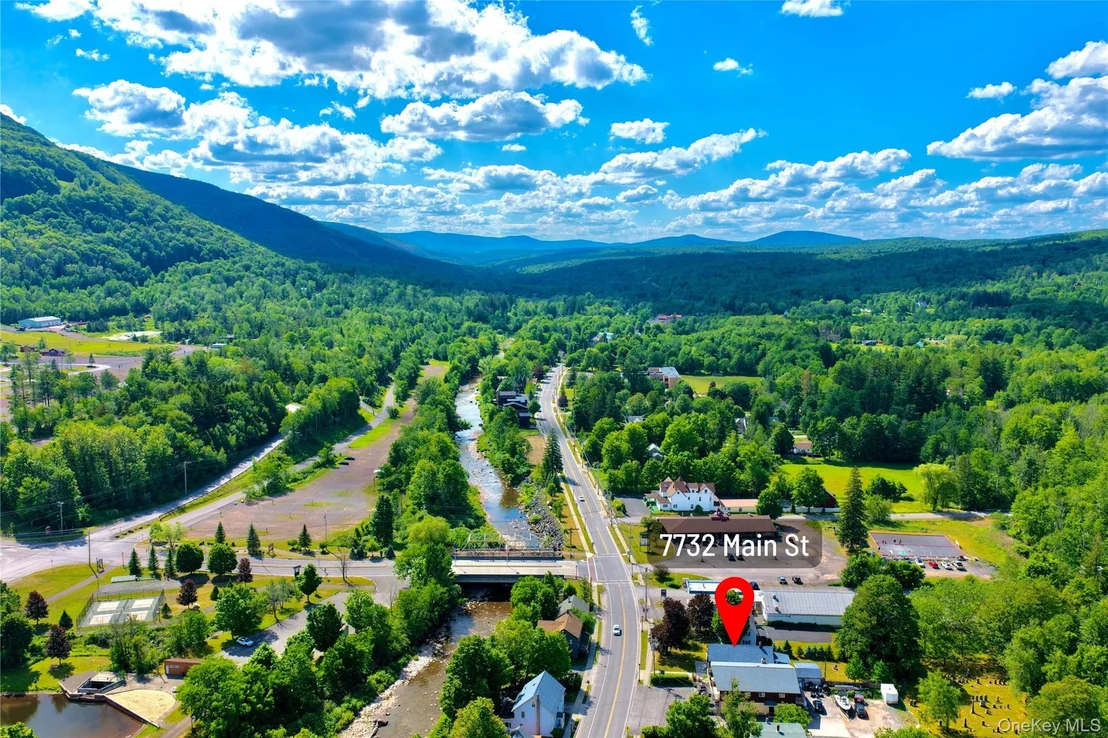 Photo of 7732 Main Street