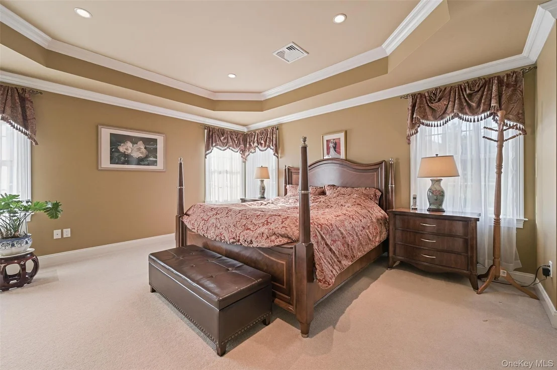 Photo of 42 Deangelis Drive