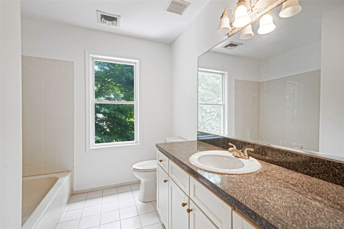 Photo of 17 Esplanade Drive