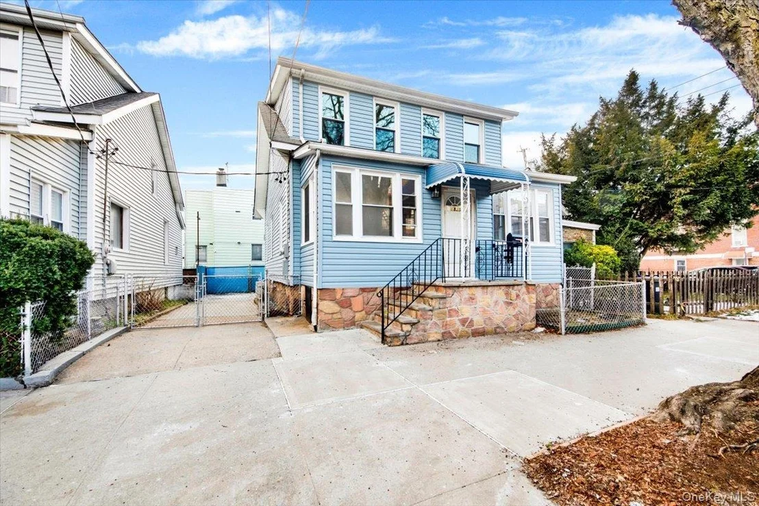 Photo of 1625 Overing Street