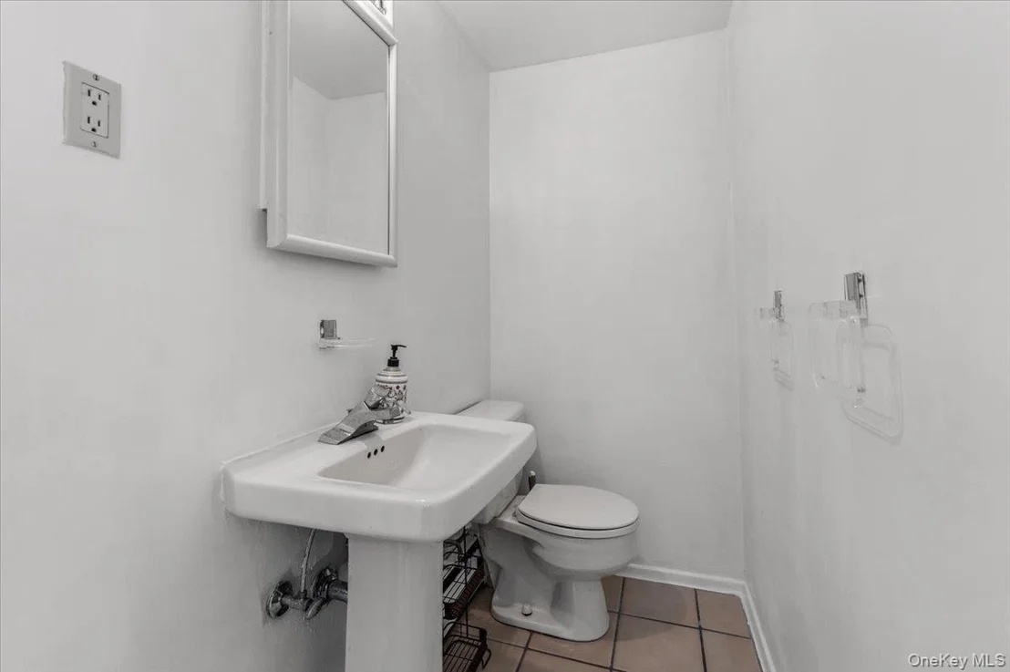 Photo of 32 Middle Lane