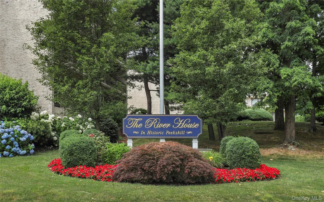 Photo of Unit 2C at 152 Overlook Avenue
