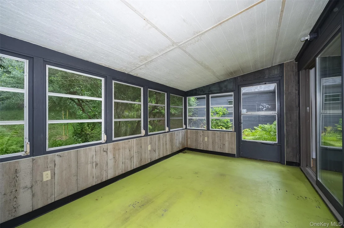 Photo of 166 Vassar Road