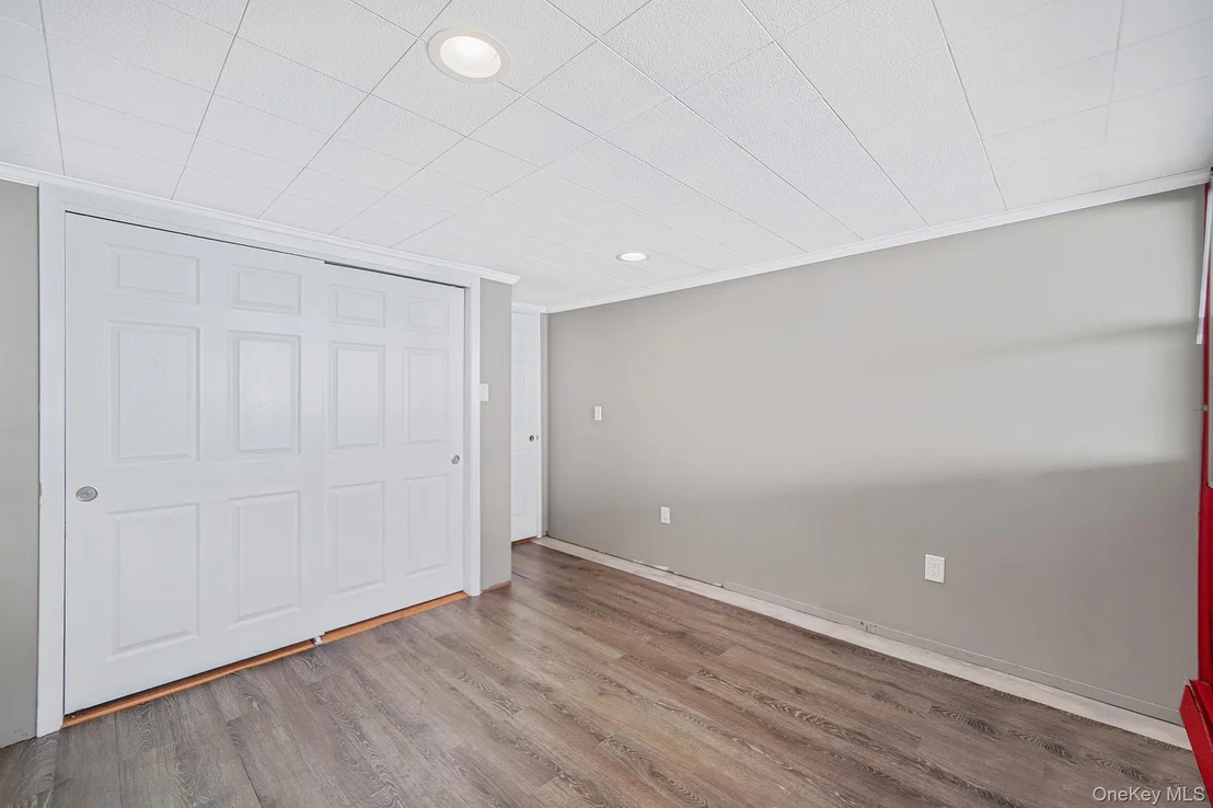 Photo of 7 Deepdale Drive