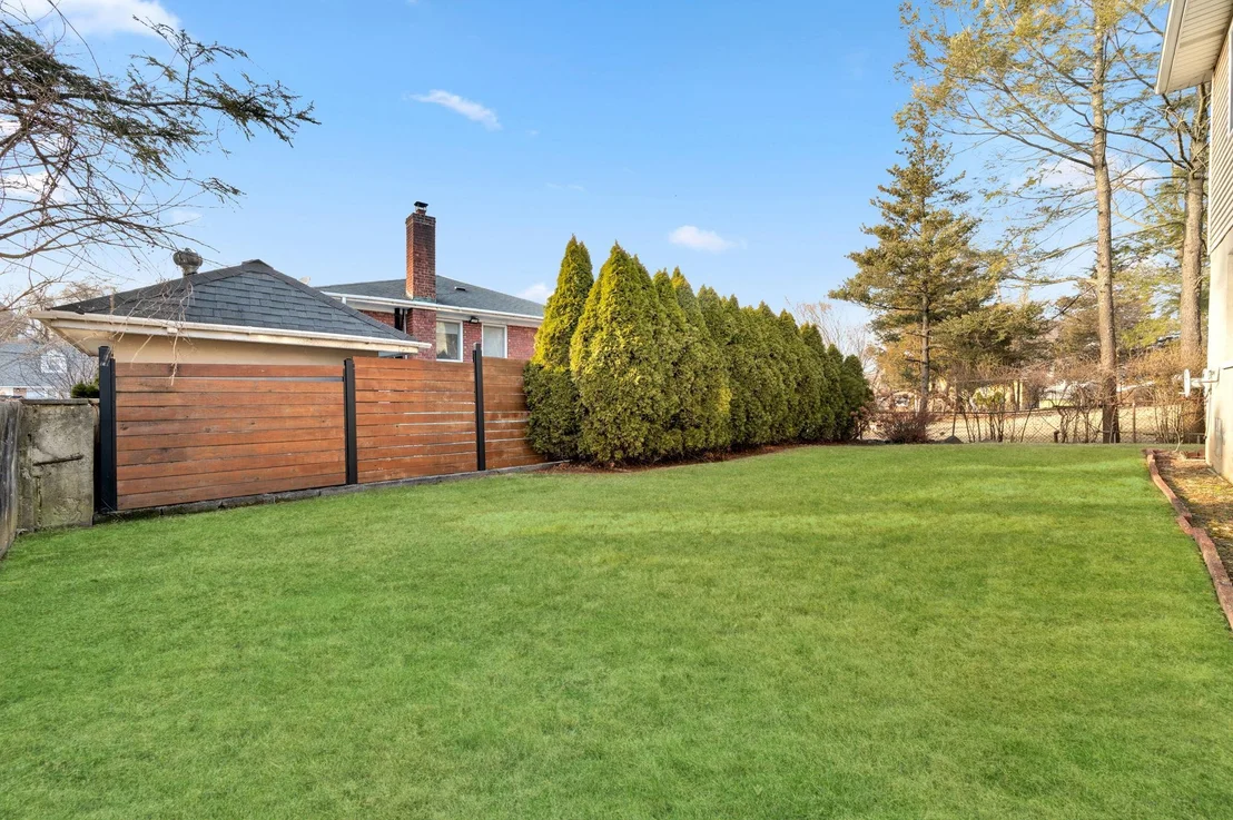 Photo of 187 Minerva Drive