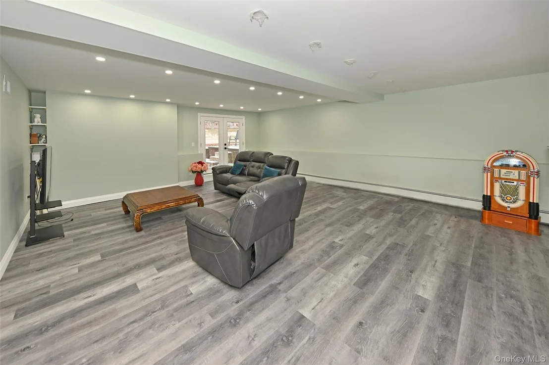 Photo of 7 Charlotte Drive