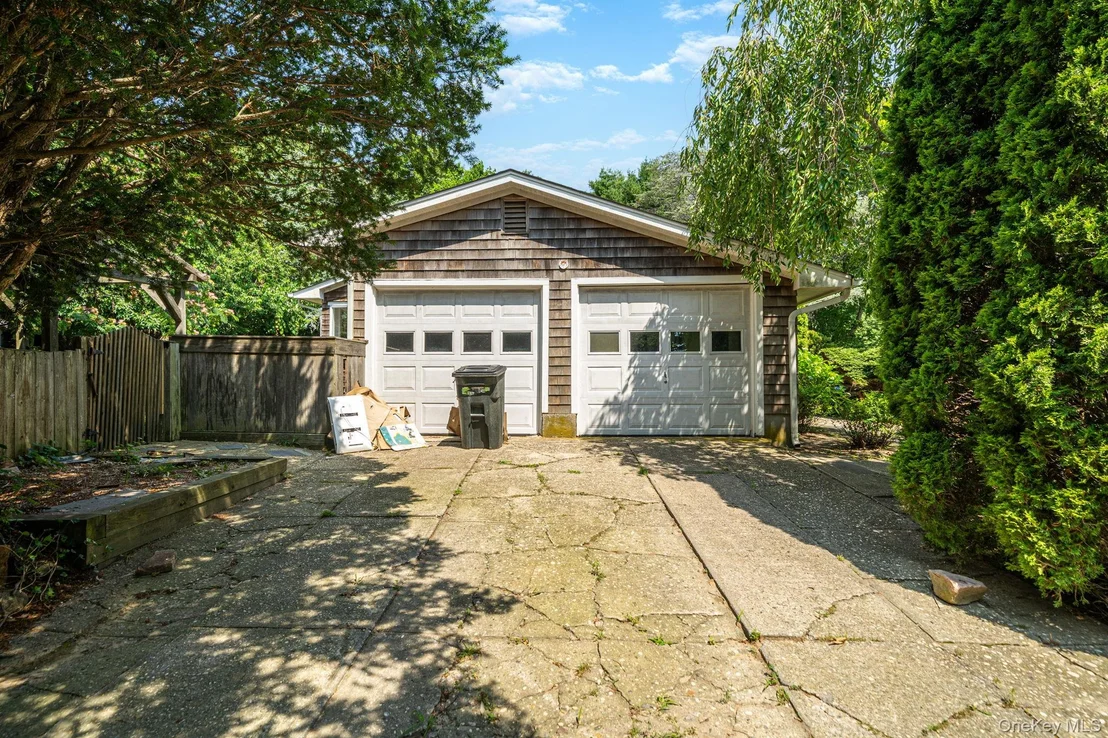 Photo of 20 Dolphin Way