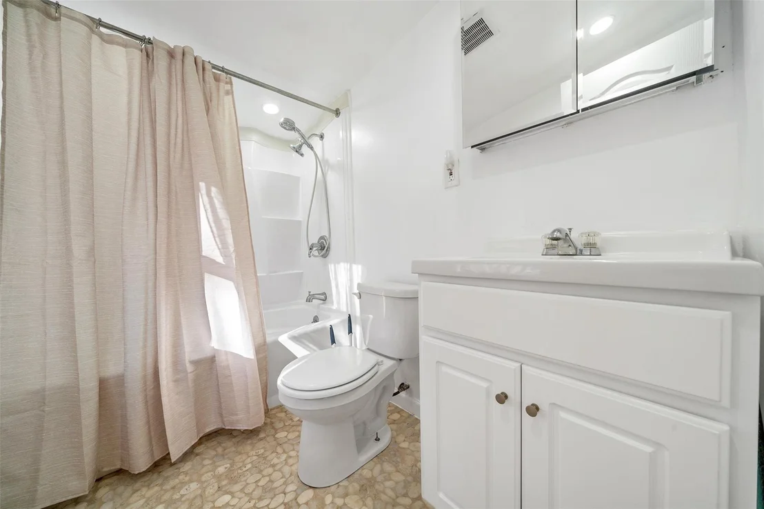 Photo of 16 Stanton Trail
