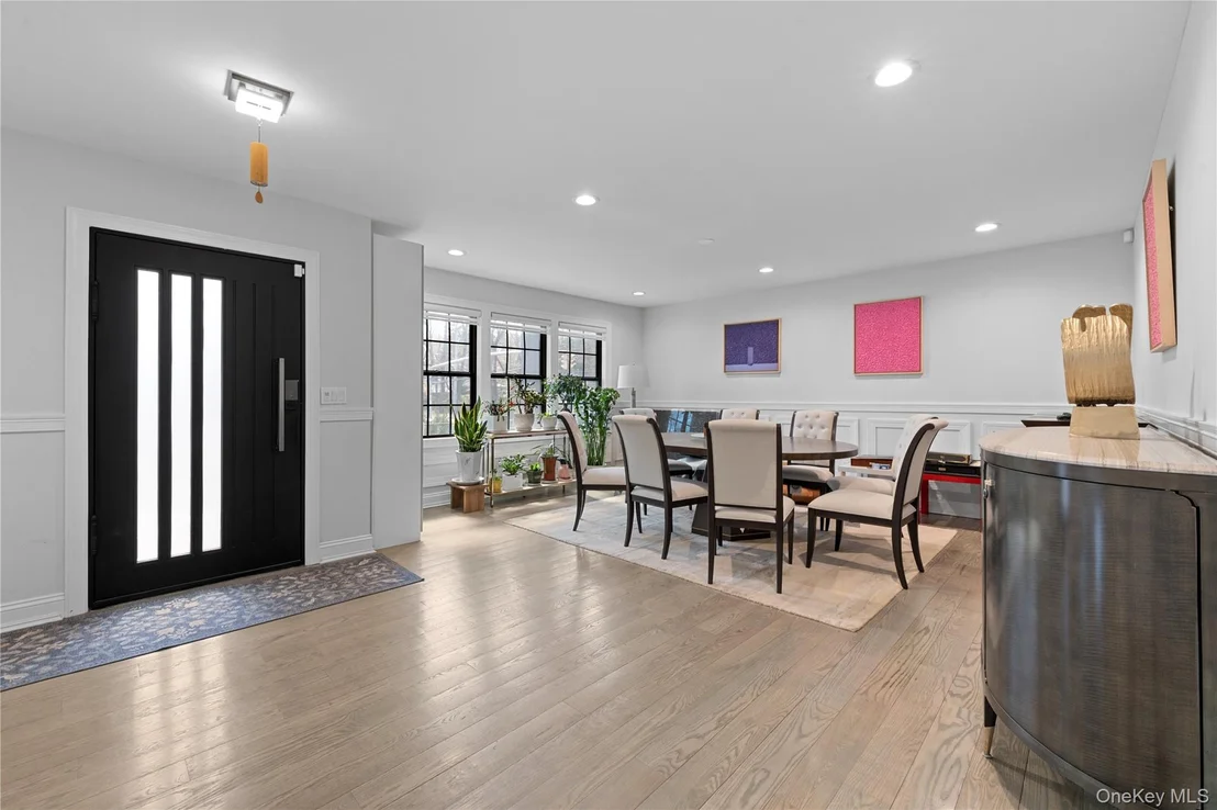 Photo of 2 Pine Drive S
