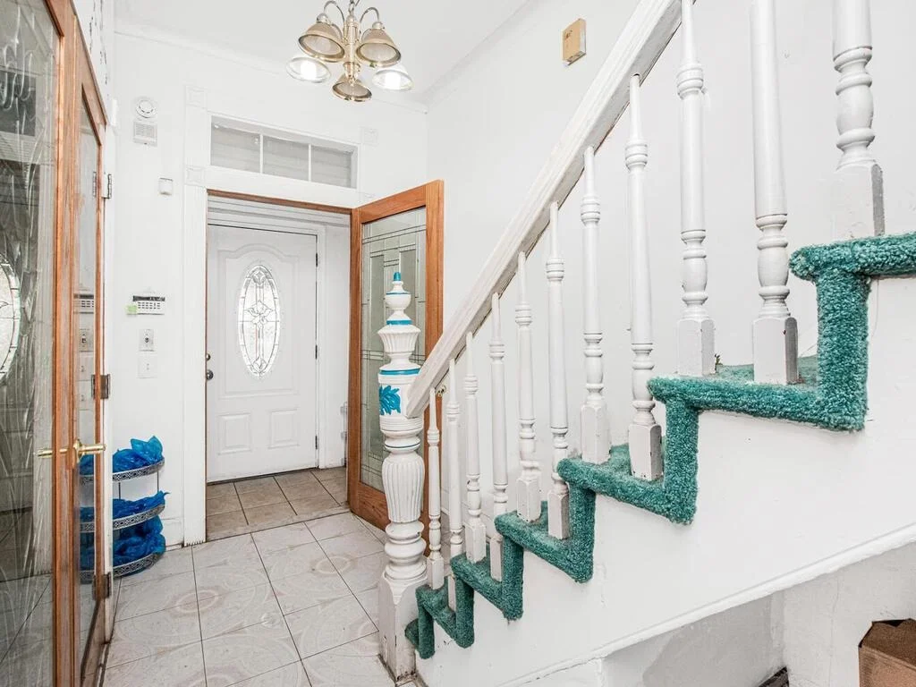 Photo of 4449 Park Avenue