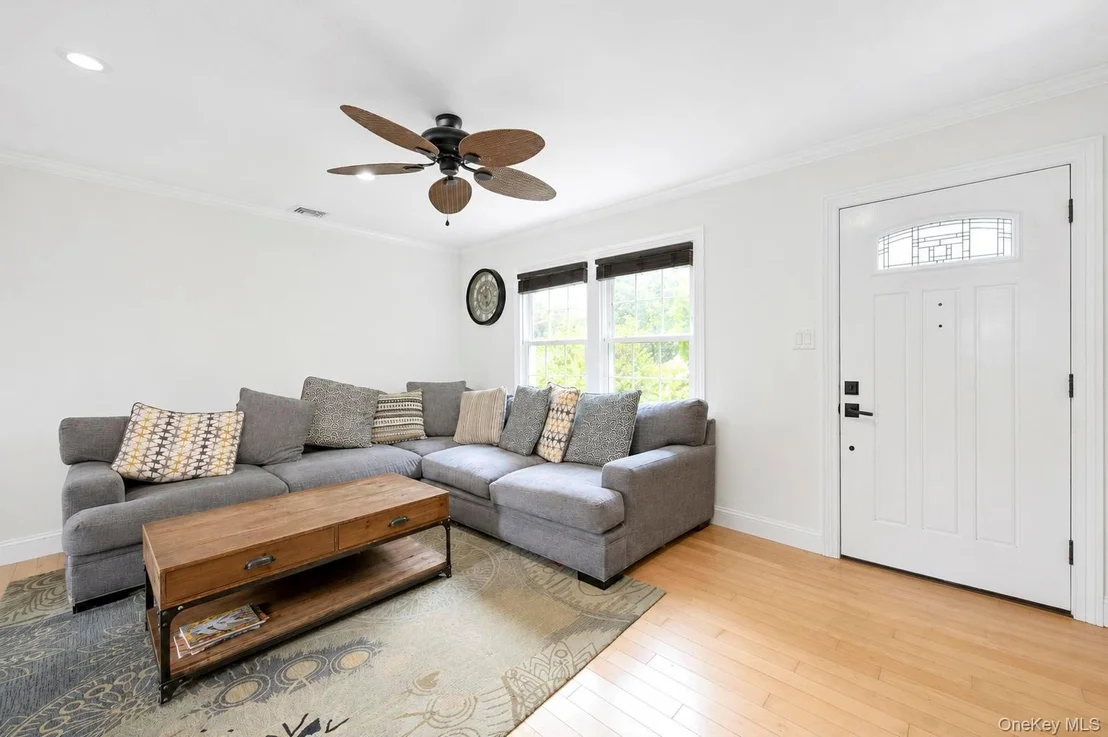Photo of 18 Hillcrest Road