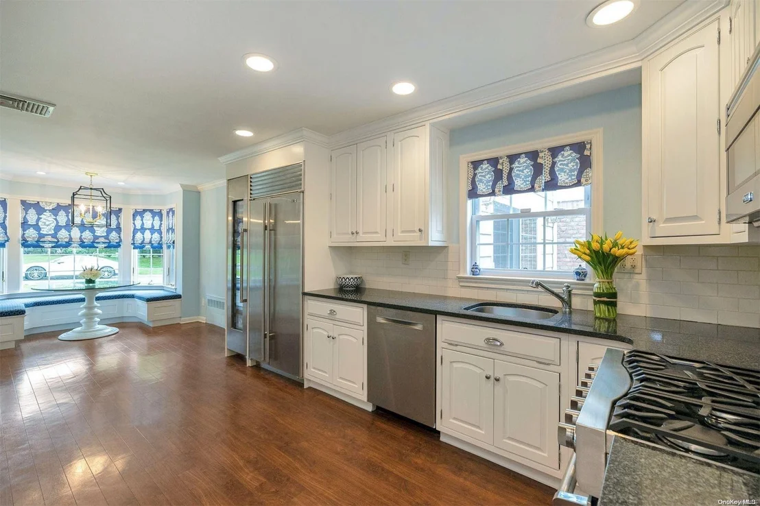 Photo of 325 Trumbull Road