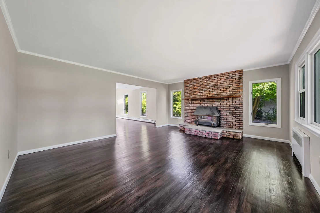 Photo of 10 Clearbrook Drive