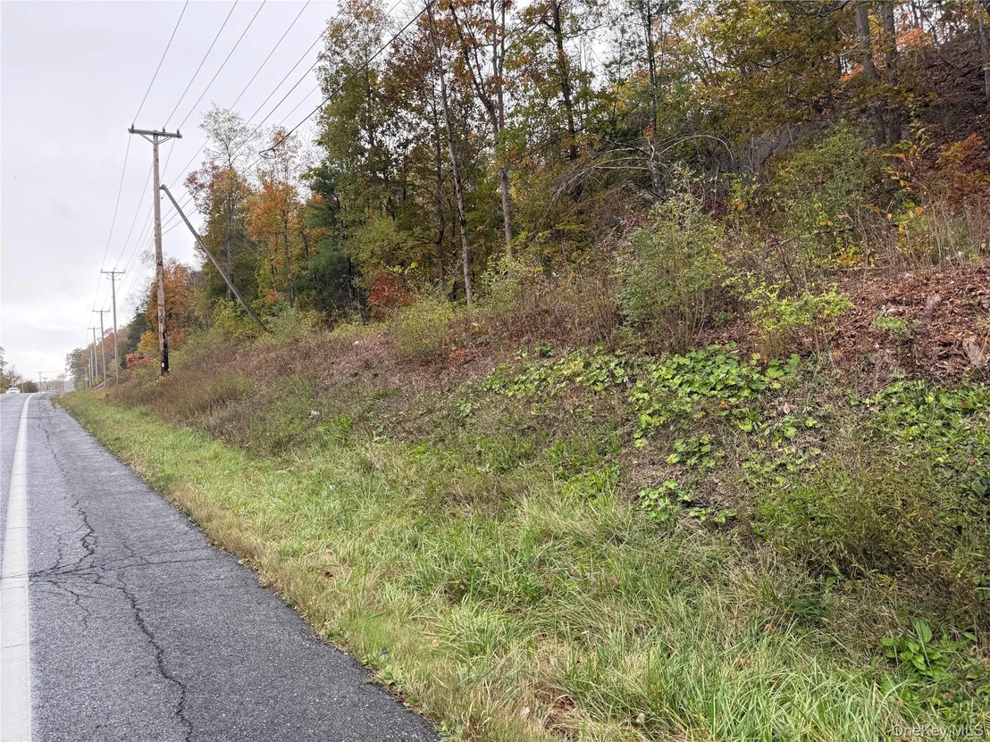 Photo of 2679 Route 9W