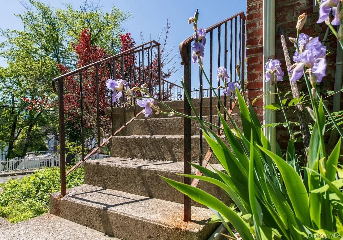 Photo of 33 Cliff Street