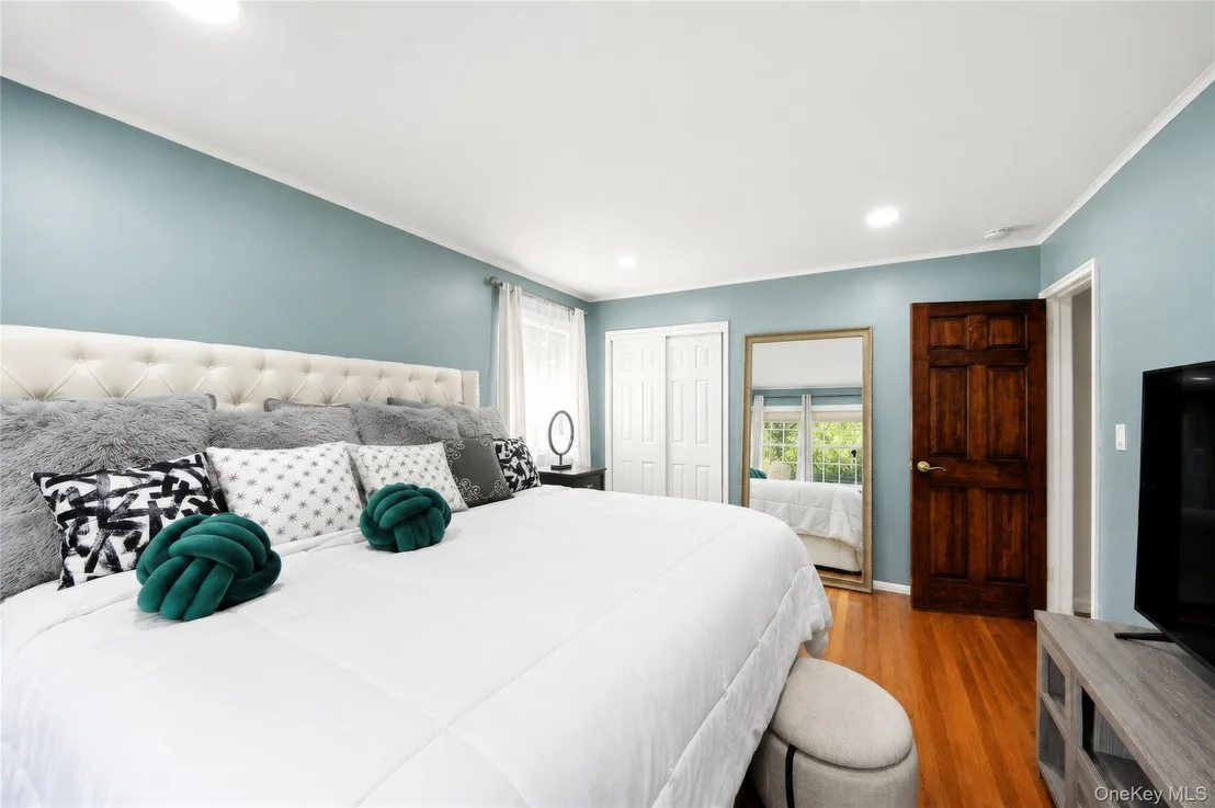 Photo of 74 Cornell Drive