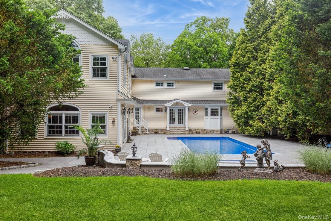 Photo of 48 River Heights Drive
