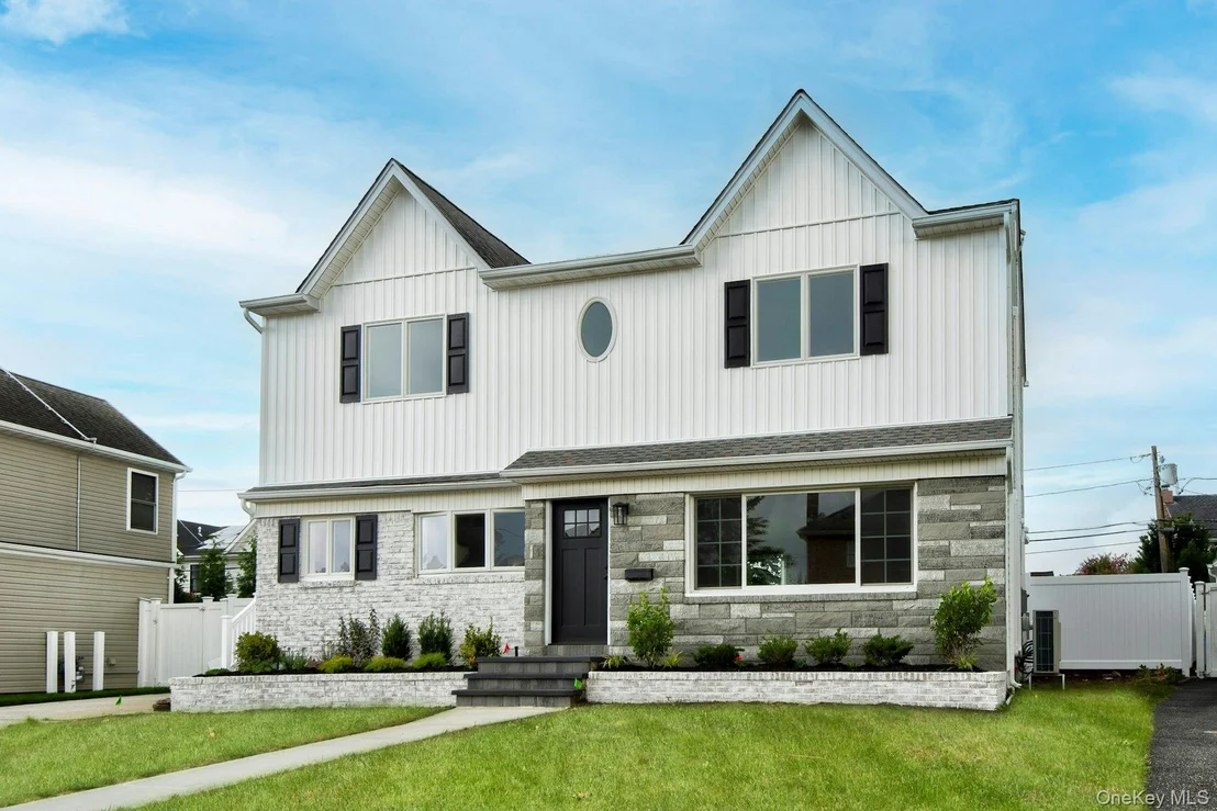 Photo of 115 Rita Drive
