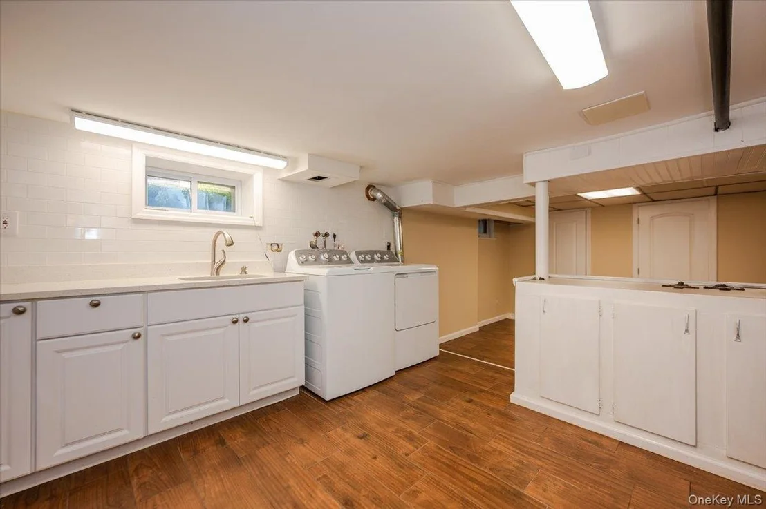 Photo of 715 Iris Street
