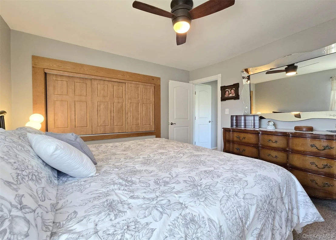 Photo of 261 Phyllis Drive