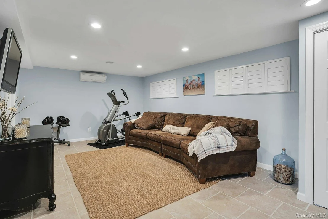 Photo of 101 Hayrick Lane