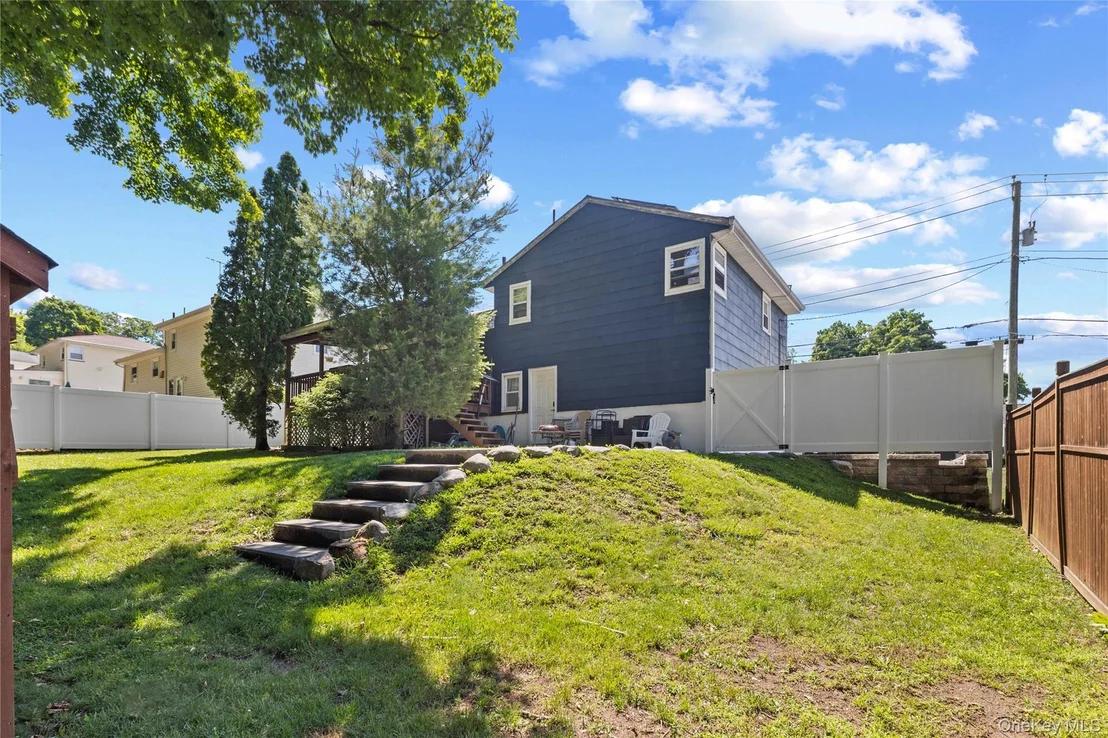 Photo of 24 Maplewood Boulevard