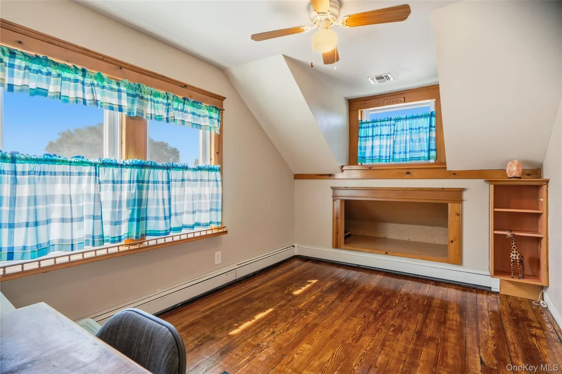 Photo of 115 Cedar Avenue