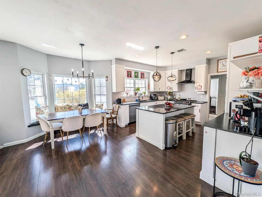 Photo of 71 Elm Avenue