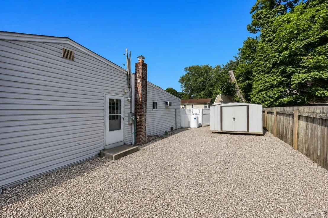 Photo of 115 Dahlia Drive