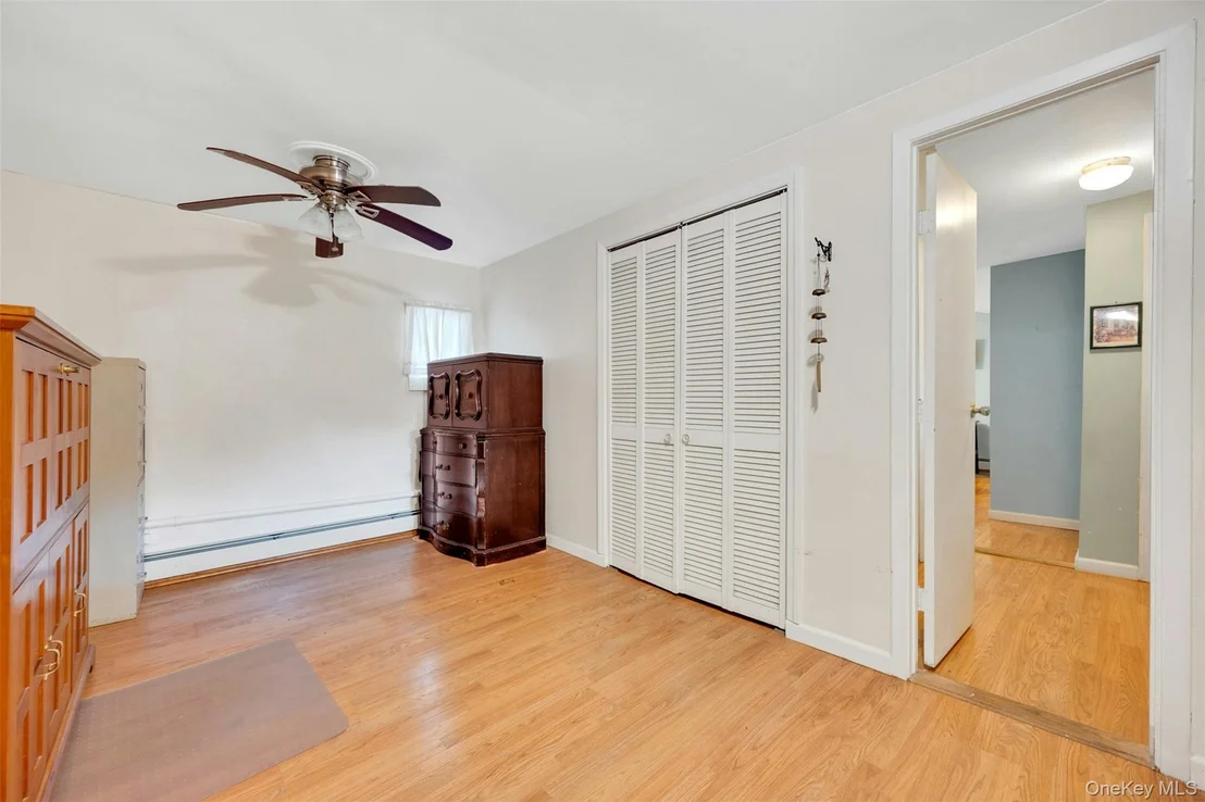 Photo of 1650 Research Avenue