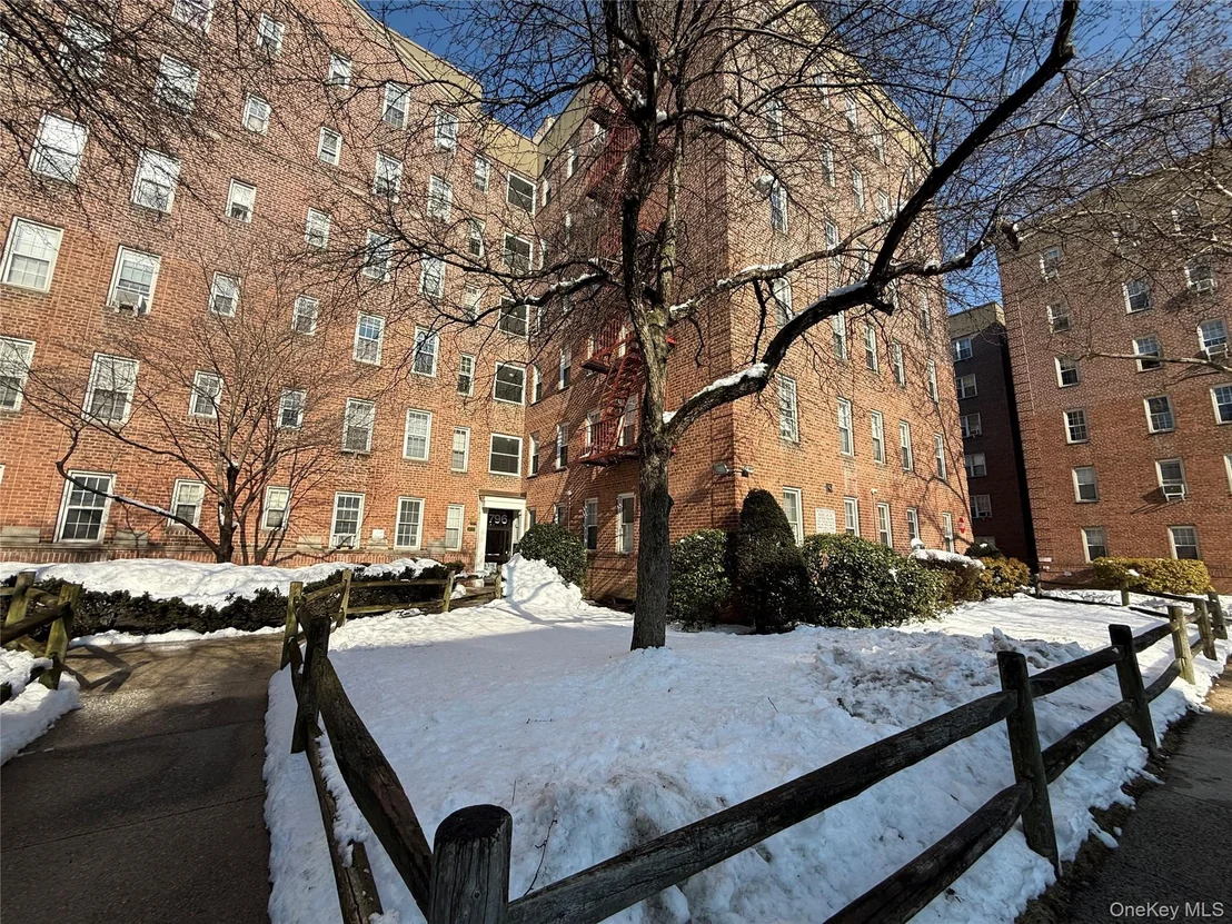Photo of Unit B38 at 796 Bronx River Road
