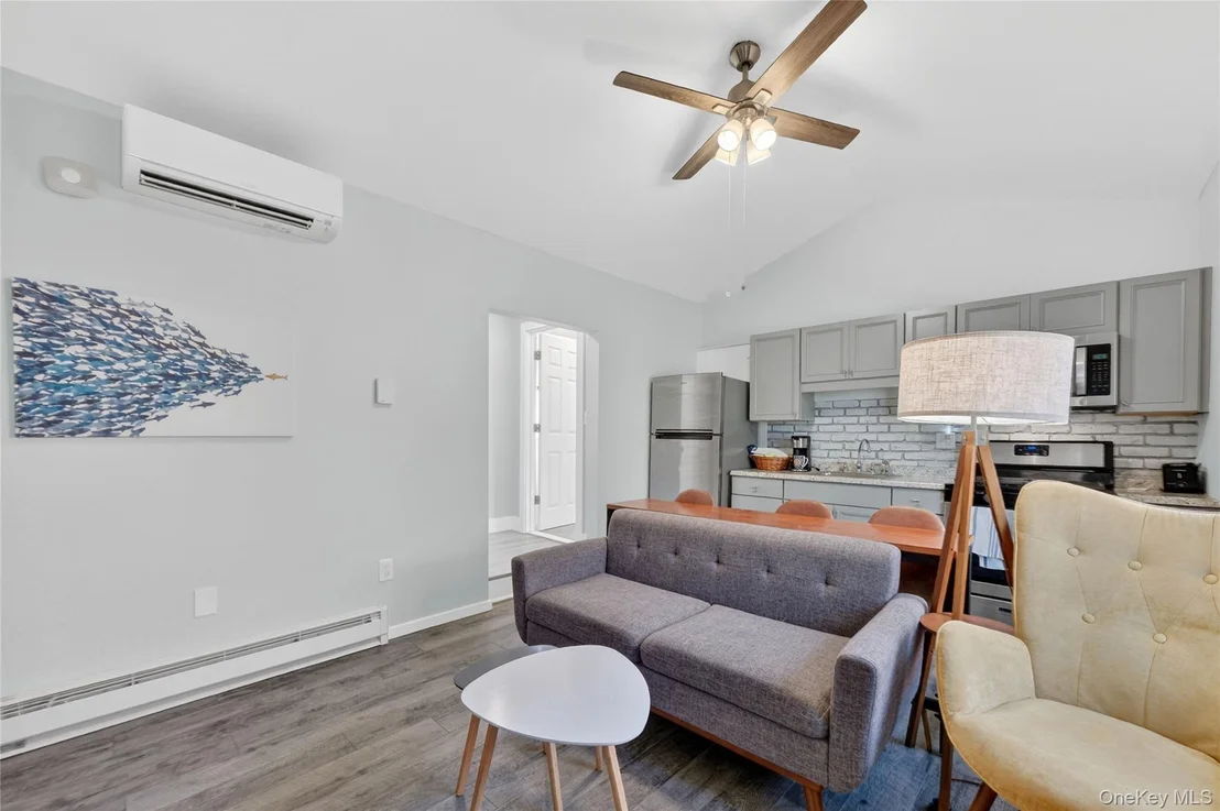 Photo of 457 Forest Road