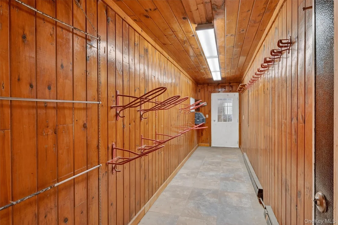 Photo of 285 Hill Road