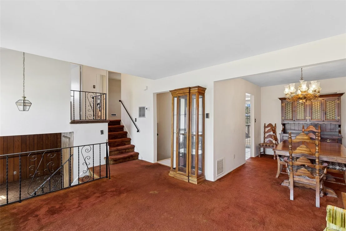 Photo of 56 Hayrick Lane