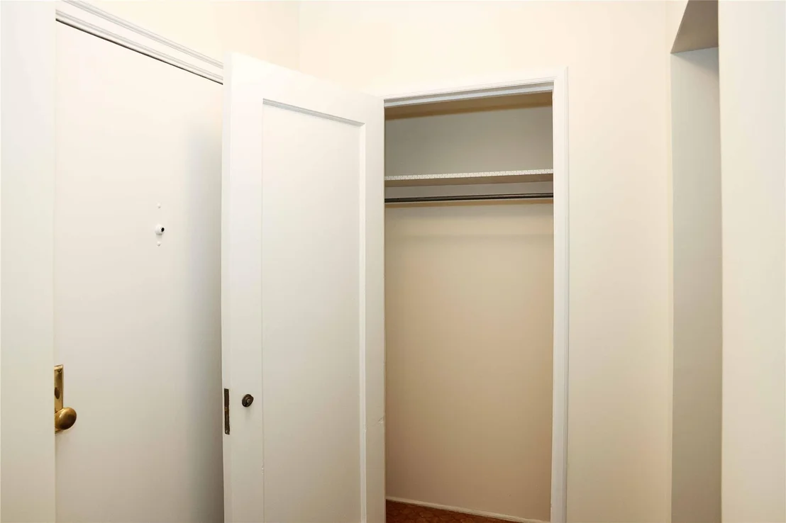 Photo of Unit 1A at 808 Bronx River Road